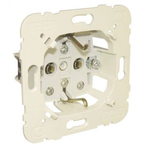 Tomada 2P+T SCHUKO 16A 250V Série ME21 – EFAPEL