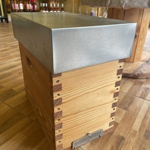 Núcleo em malhete Langstroth com prancheta de alimentação alta