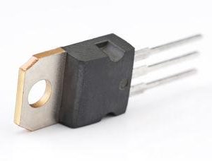 Regulador de tensão linear 15V 2A TO220AB – L78S15CV
